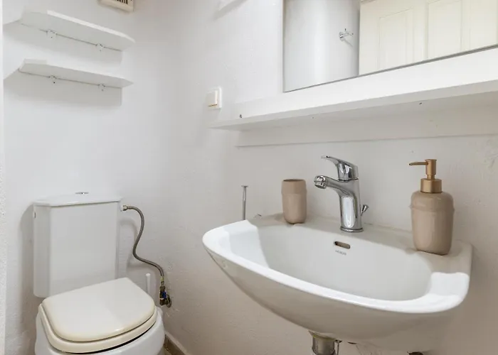 Myconian V Pool * Орнос